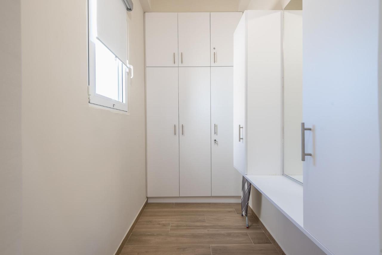 Attiki Metro Top Floor By Greece Apartment Atenas Exterior foto